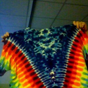 TY-DYE T-SHIRT